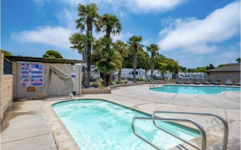 Hot tub at Pismo Sands RV Resort